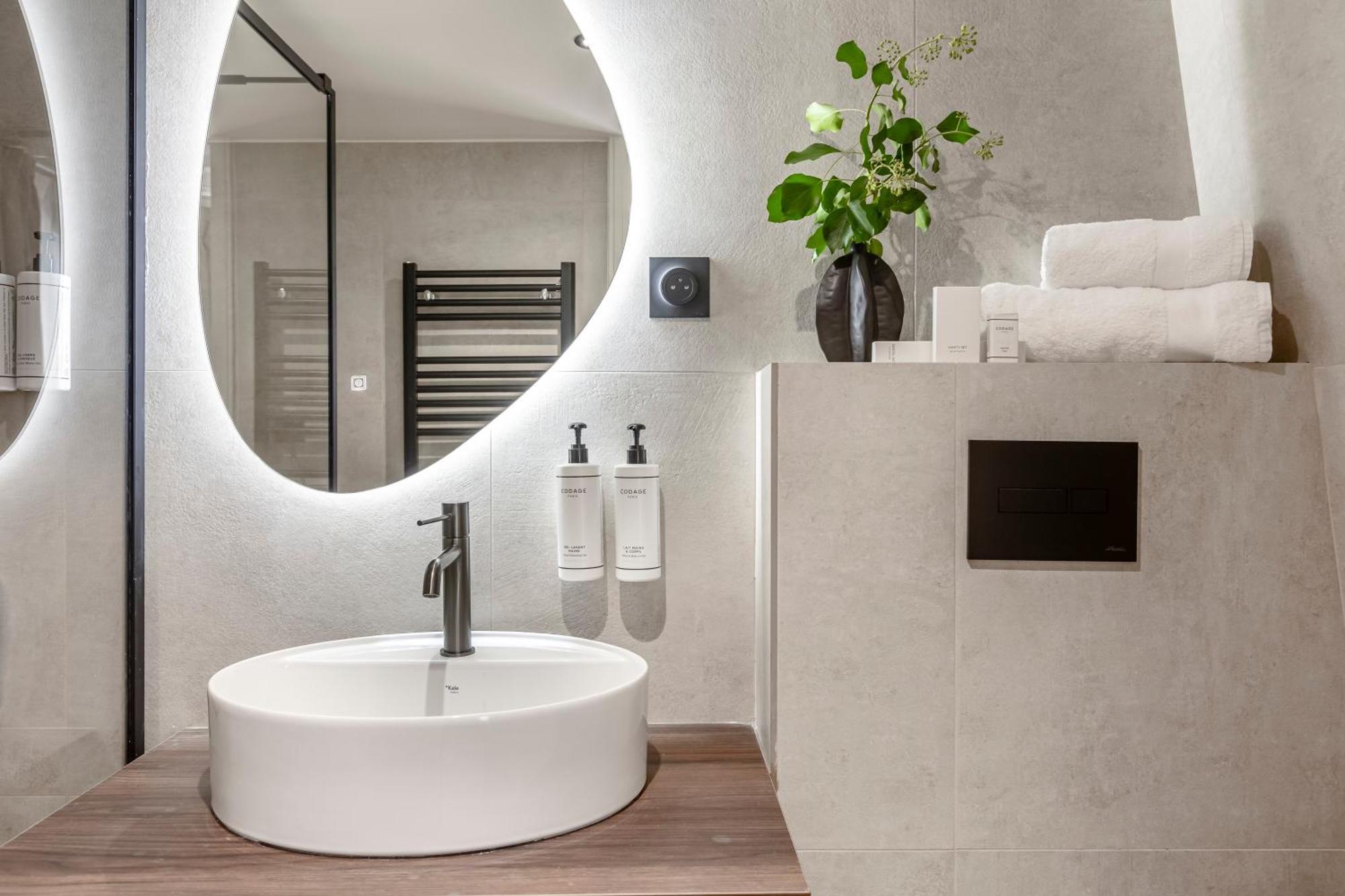 Le Madame By Sweett Hotel Paris Bagian luar foto